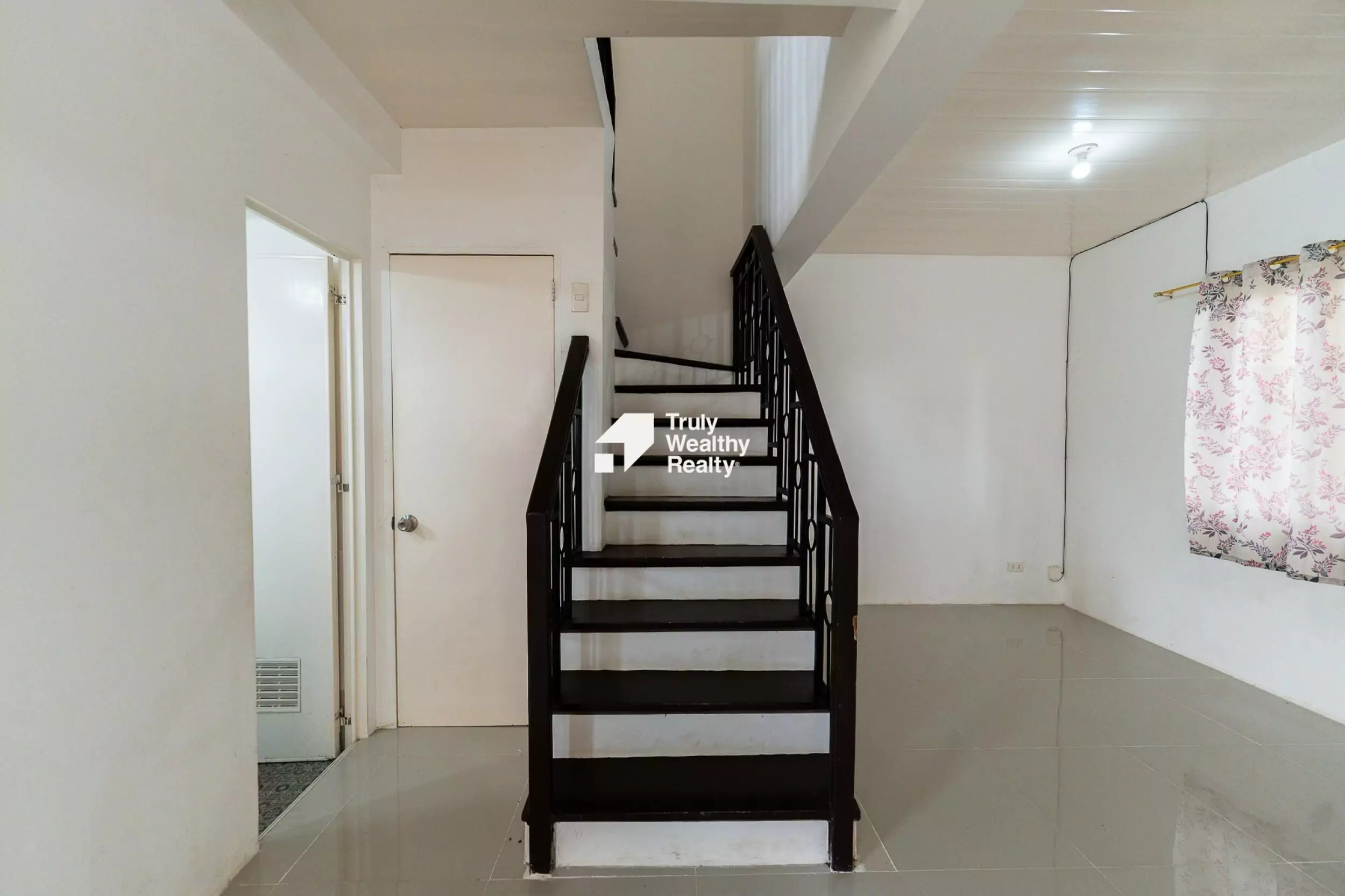 2-Storey House in La Mirande Trails, Gran Europa - Thumbnail 3