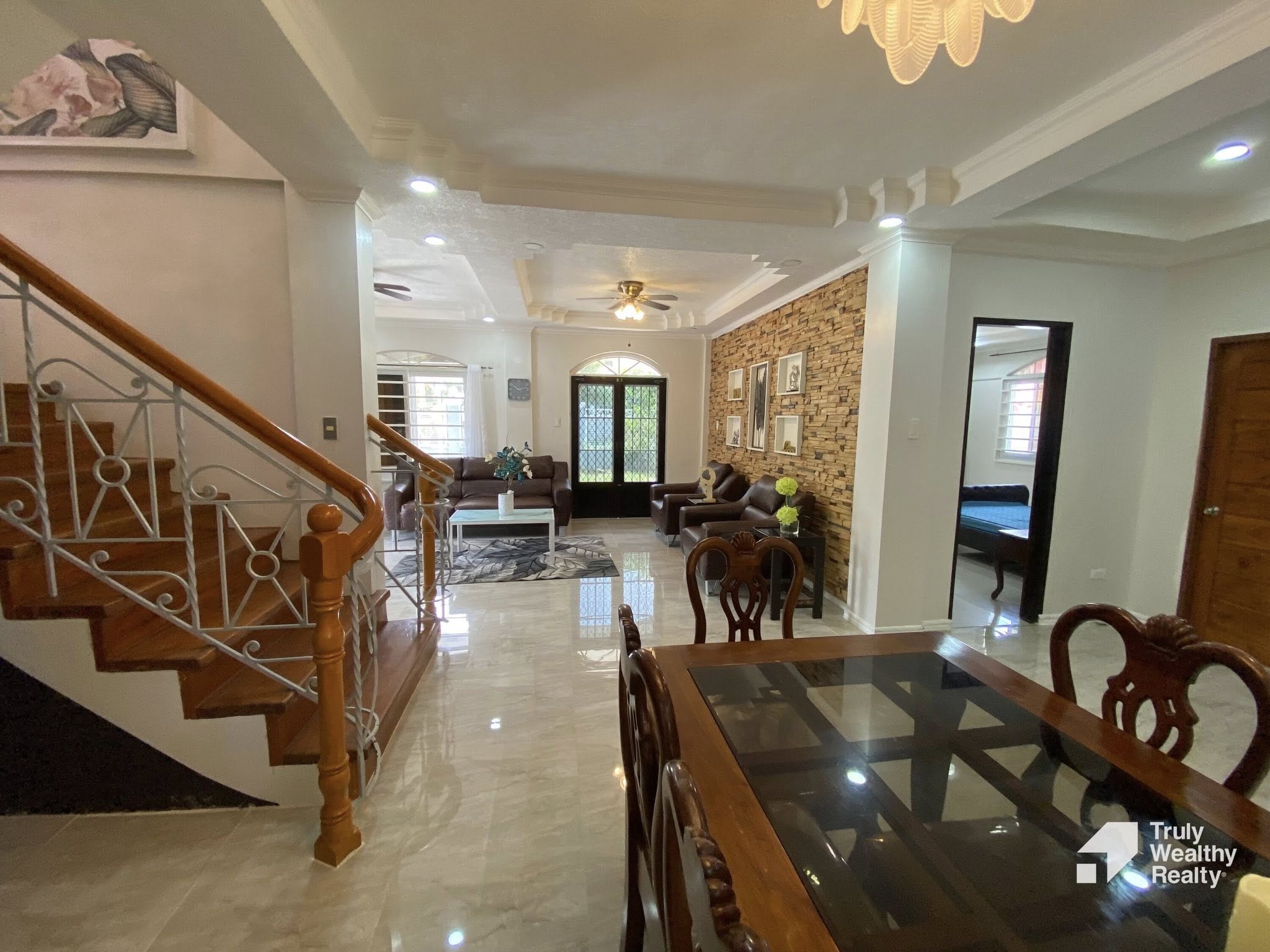 FOR RENT/SALE: Hillsborough 5 Bedroom House and Lot - Thumbnail 11