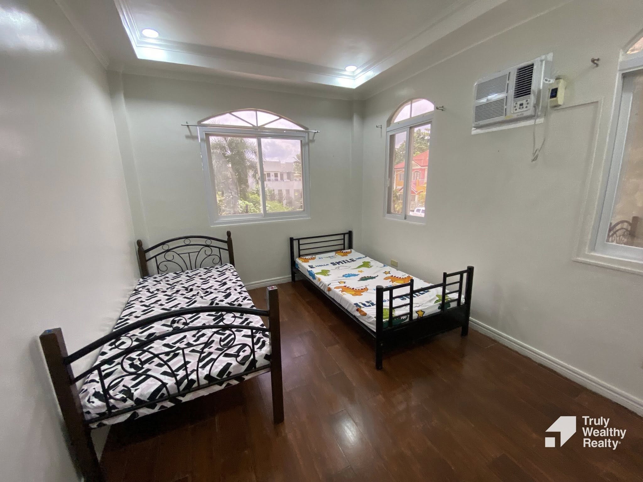 FOR RENT/SALE: Hillsborough 5 Bedroom House and Lot - Thumbnail 18