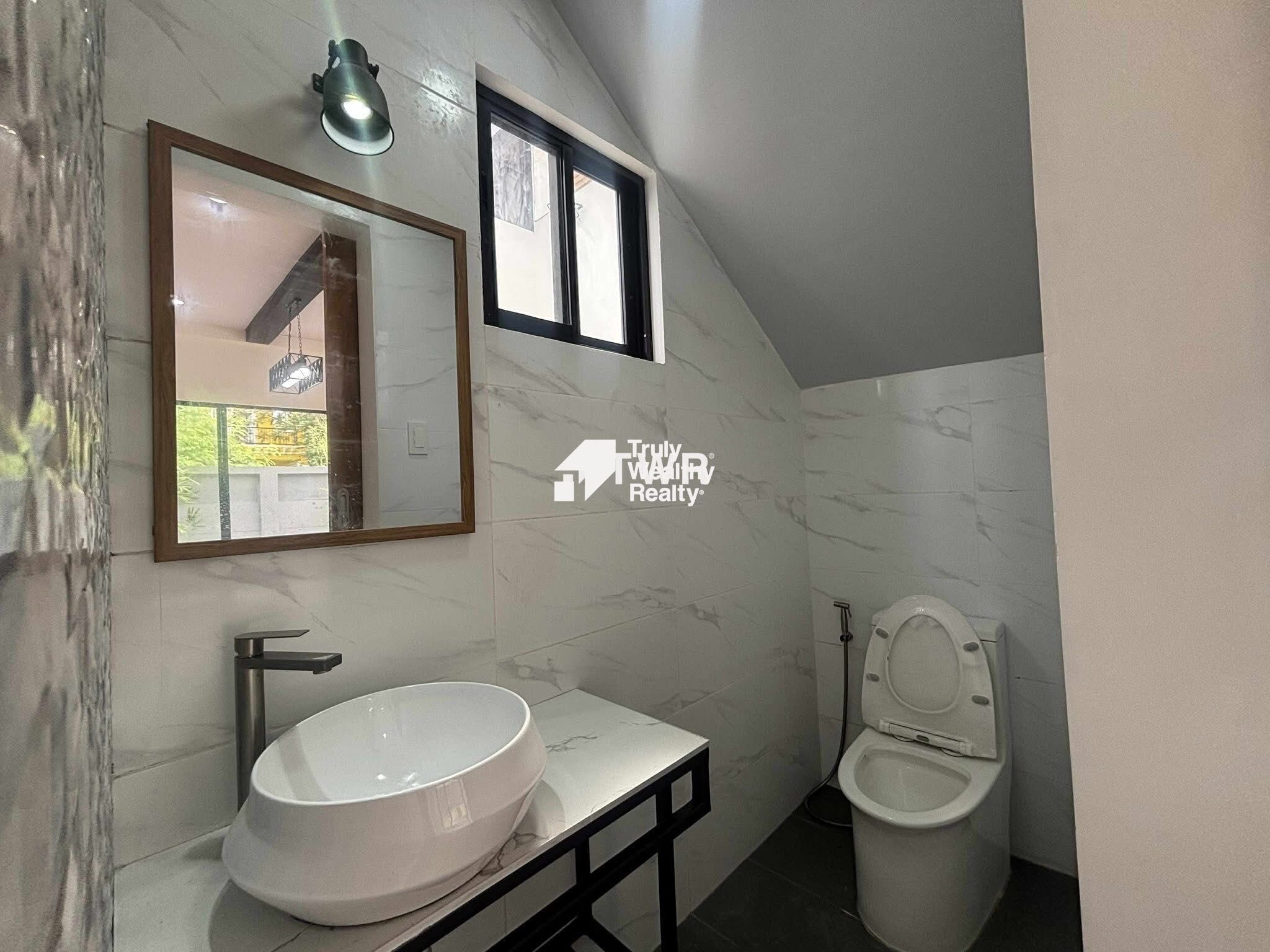 Modern Cozy House and Lot in Xavier Estates - Thumbnail 6